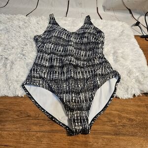 Abstract Print One Piece Swimsuit Black White‎ V Neck Bathing Suit
